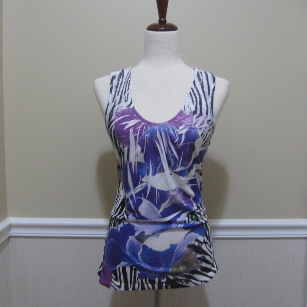 Sleeveless Tank Crochet Lace Back sz S Summer